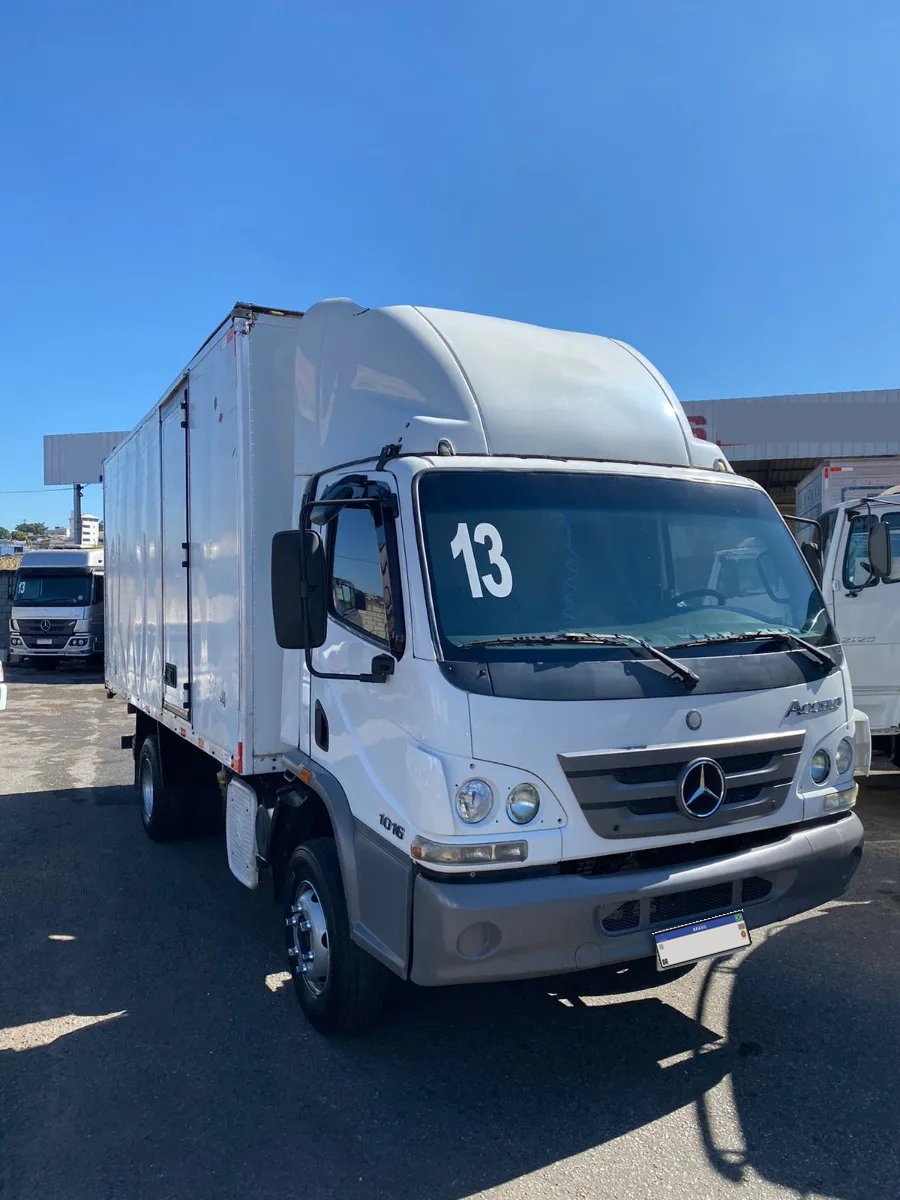 Mercedes-Benz Accelo 1016 13/13